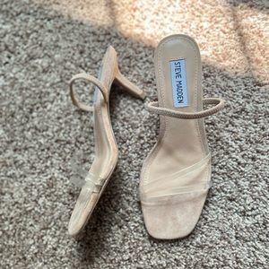 Steve Madden nude kitten heel